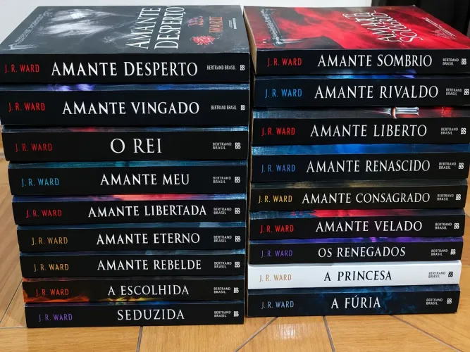 Coleção Irmandade da Adaga Negra