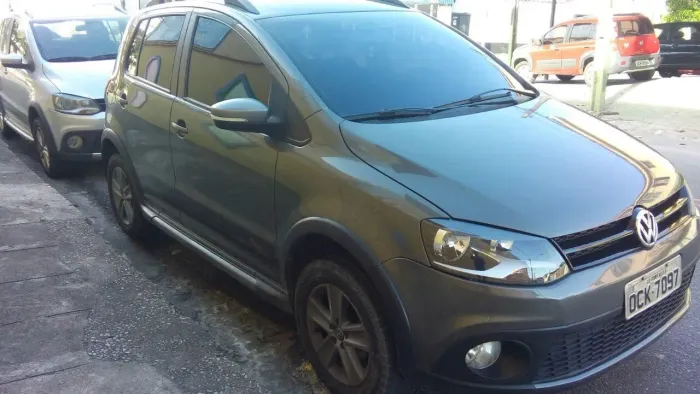 Volkswagen Crossfox 1.6 MI Total Flex 8V 5P 2012