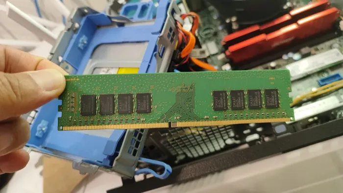 Memória RAM 8GB DDR4 2400MHz Notebook SMART PC4-2400T