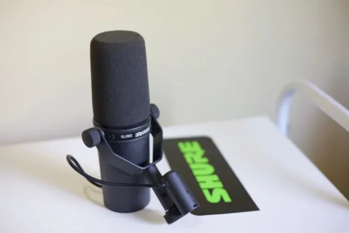 Microfone Shure SM7B Original + pré-amplificador Cloudlifter (brinde)