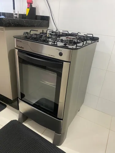 Fogão usado quase novo - Excelente estado
