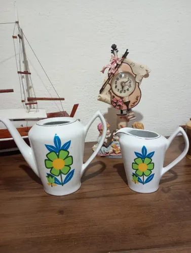 Bule e Cremeira porcelana Pozzani 