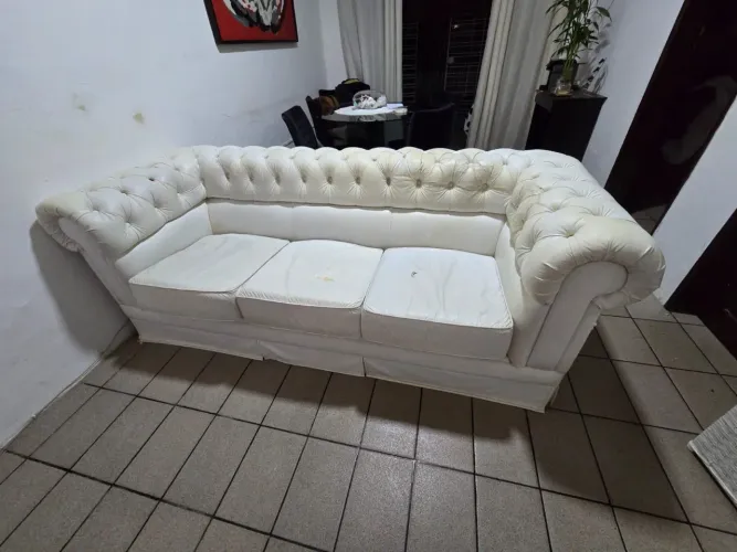 Sofá Chesterfield Tok&Stok - 3 lugares (branco)