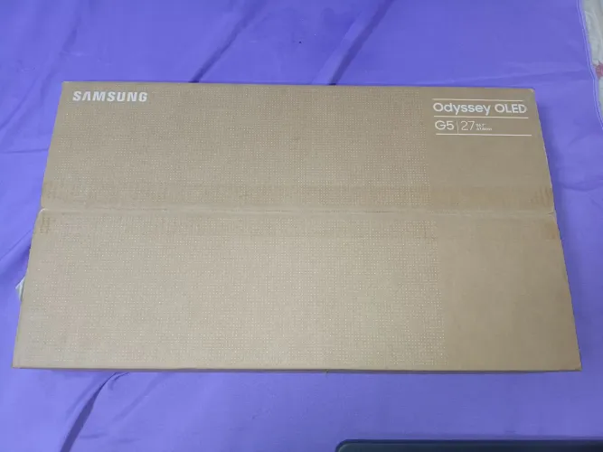 Monitor odssey G5 OLED 27