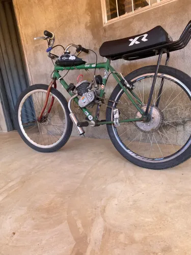 Motorista 80cc freio no pé montada e pouco usada