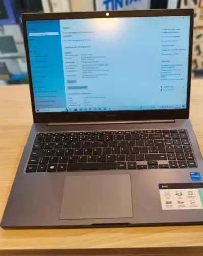 Notebook Samsung Book / Core i5 11ª Geração / 8GB RAM / 256GB SSD / Tela 15.6 FHD / Win 11