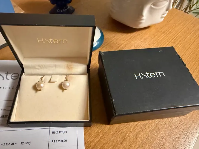 Brinco de ouro H. Stern ?linha Pérolas?