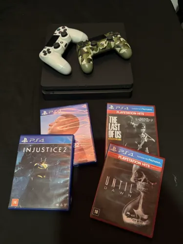 PlayStation 4 Slim