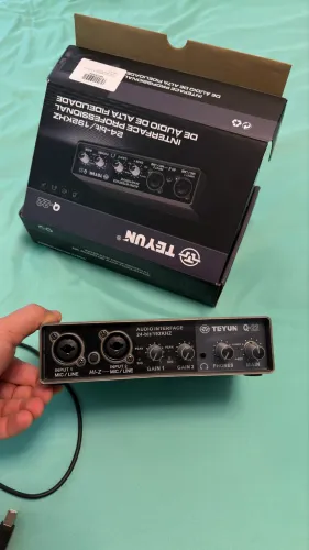 Interface de Áudio USB Teyun Q-22 | 24-bit / 192kHz | +48V Phantom