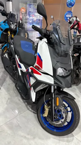 BMW C400x Sport