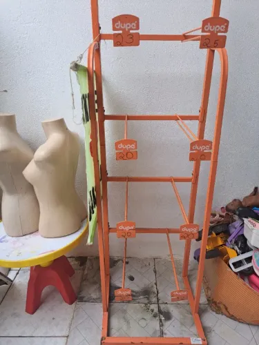 Expositor de Chinelo