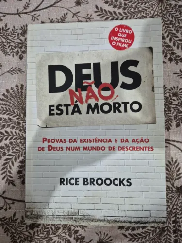 Deus não está morto