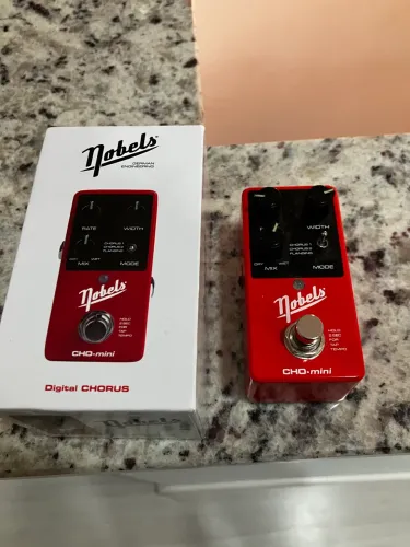 Pedal Chorus Nobels mini cho
