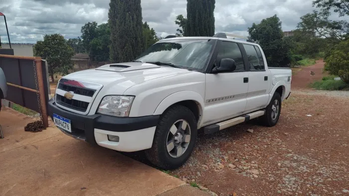 Chevrolet S10 P-up Executive 2.4 MPFI F.power CD 2011