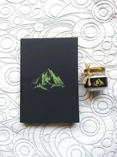 Livro O veneno na montanha - Bianca Jung (edição especial)