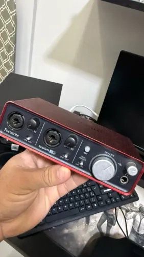Interface Focusrite 2i2 2ªg