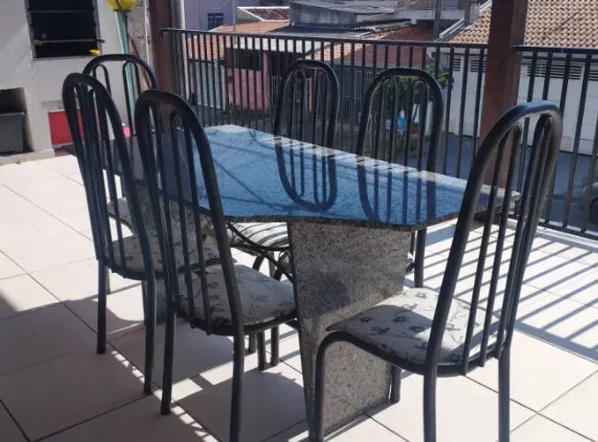 Mesa de mármore