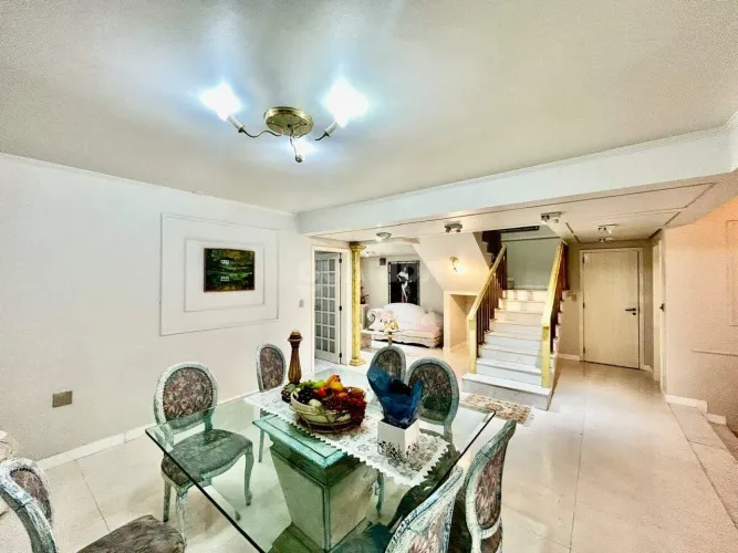 Casa Residencial/Sobrado para aluguel, 4 quartos, 1 suíte, 2 vagas, Tristeza - Porto Alegr
