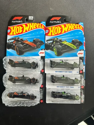 Hot wheels lote Sauber e McLaren F1