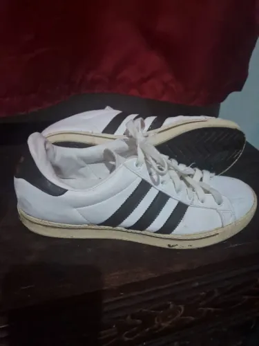 Tenis Adidas Basquete 40