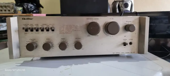 Amplificador Quasar model QA-3100