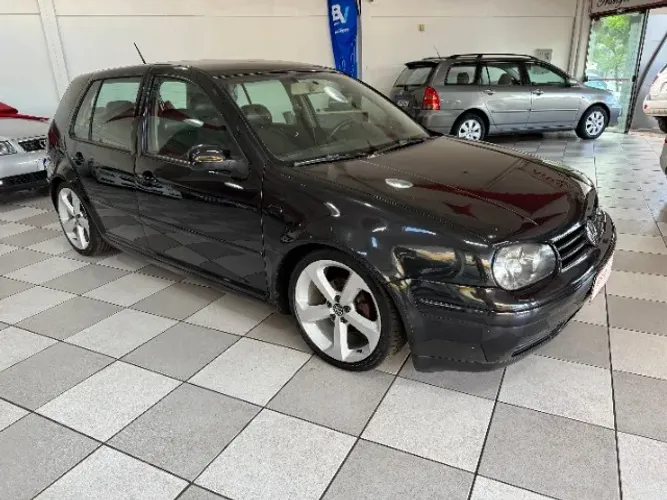 Volkswagen Golf 1.6 MI/ 1.6 MI Gener./black & Silver 2003