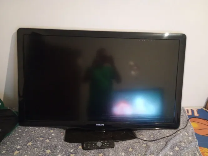 Tv Philips com defeito 46 polegadas 