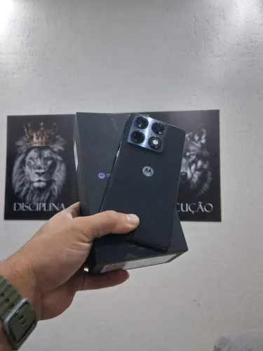 Motorola singnature 512 GB preto/muito bem conservado, com notas fiscal e caixa(completo)