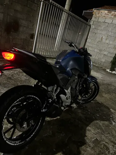 Vendo Cb300F 2025 ABS