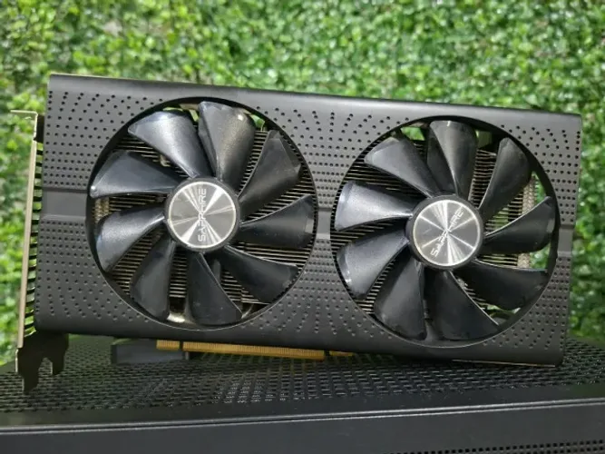 Vendo Placa de Vídeo RX 580 8gb SAPPHIRE funcionando tudo (Mando vídeo)