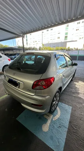 Peugeot 207 Active 1.4 Flex 8V 5P 2014