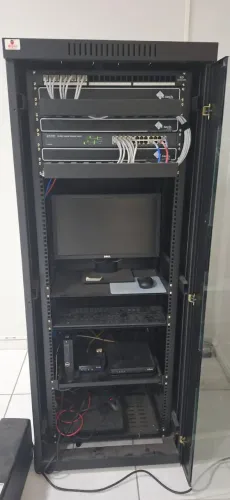 Rack de Servidor Completo- rede e telefonia