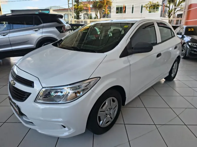 Chevrolet Onix JOY Hatch 1.0 8V Flex Mec. 4P 2017