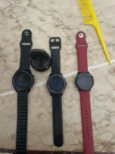 Vendo 3 Galaxy Watch com alguns defeitos