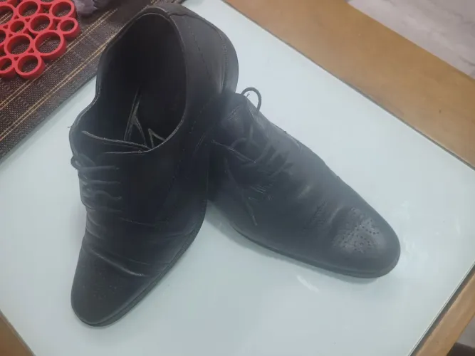 Sapato preto em couro Mariner tamango 41