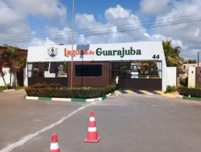 TERRENO 500M2 CONDOMINIO LAGOAS DE GUARAJUBA