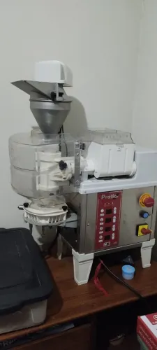 Maquina de salgados Pratic 2R