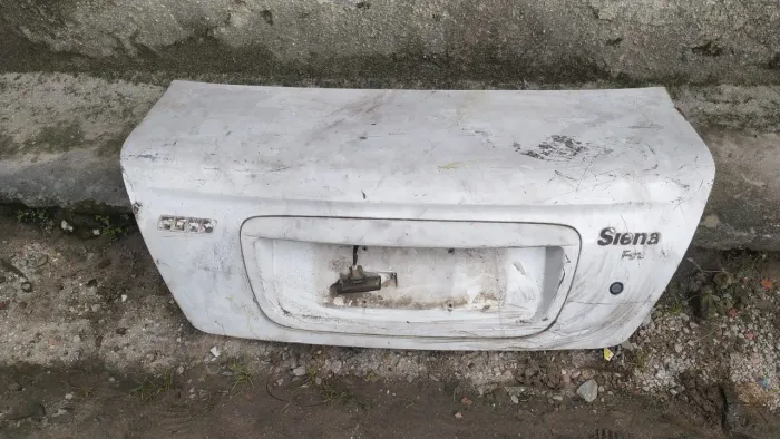 Vendo tampa da mala do Fiat Siena 2003