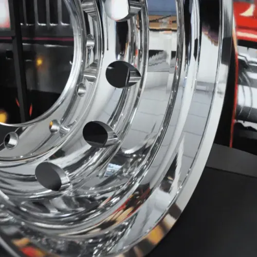 Roda de Alumínio Caminhão Aro 22,5 x 8,25 Alto Brilho Borda Larga