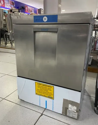 Lavadora de Louças Profissional FX40 com qualidade internacional da marca HOBART