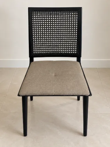 4 Cadeiras Pedro Mendes Way Design em Madeira Preta e Palhinha