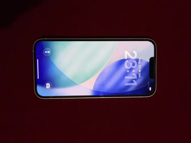 iPhone 13 128G branco