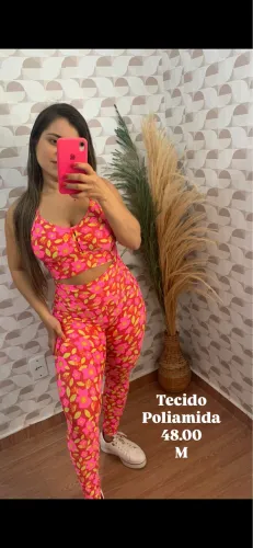 Roupa de academia