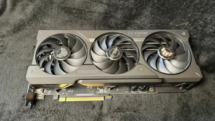 GEFORCE ASUS RTX 4070 TI SUPER 16 GB TUF GAMING