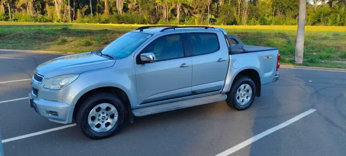 Chevrolet S10 Pick-up LTZ 2.8 TDI 4X4 CD Dies.aut 2013