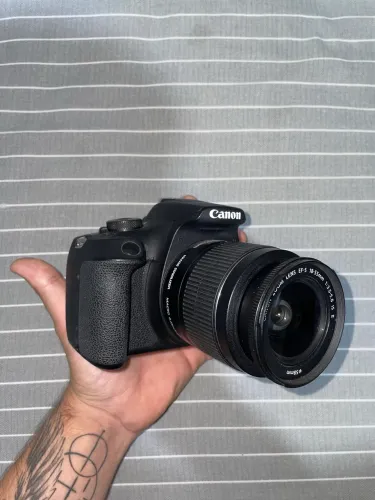 CANON T7 + EXTRAS