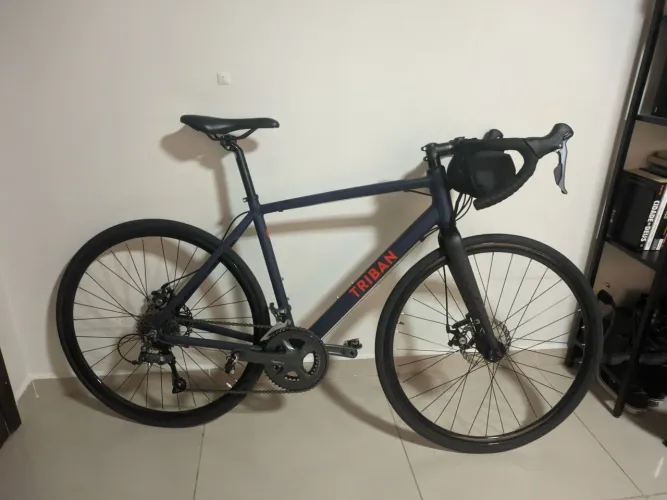 Bicicleta speed/gravel btwin triban 120 disc (sem pedais)