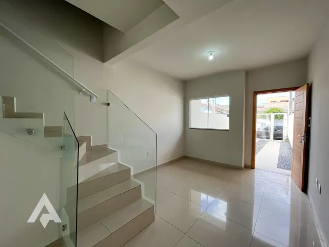 Sobrado com 2 suítes para locação, por R$ 2.790,00 - Bairro Velha Central - Blumenau/SC