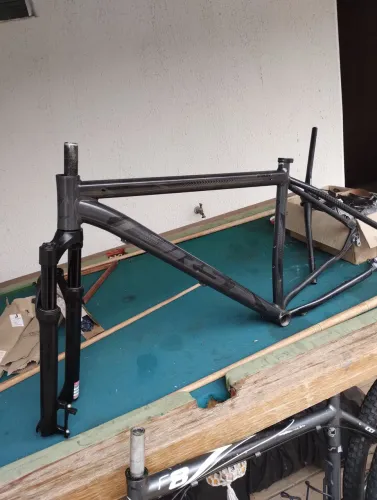 Quadro e suspensão 