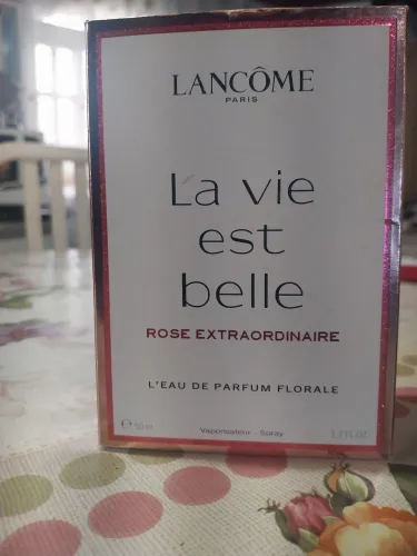 La vie est belle rose